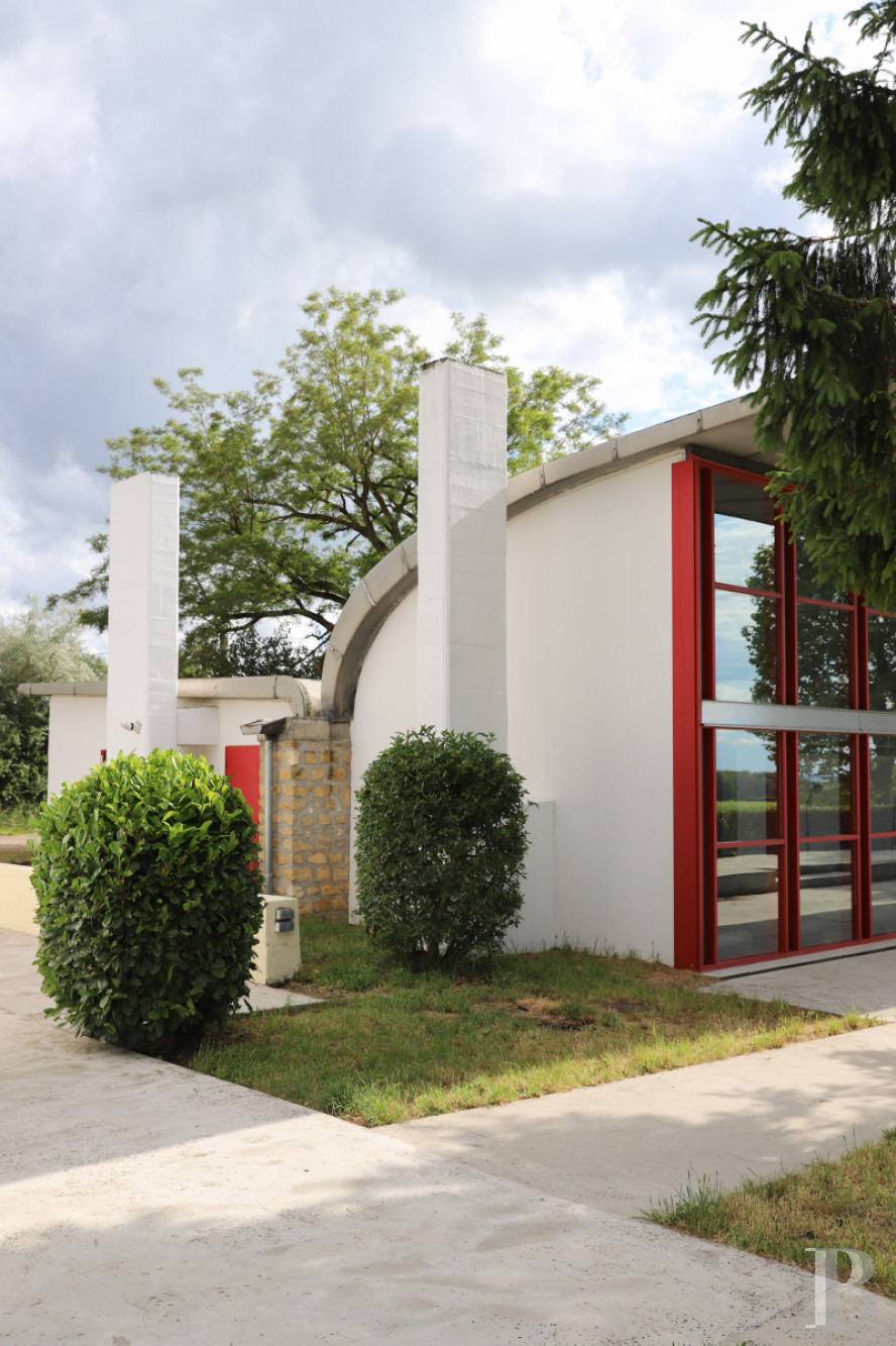 En Meurthe-et-Moselle,  un ancien clubhouse d’aérodrome réalisé par Prouvé et Le Corbusier - photo  n°20